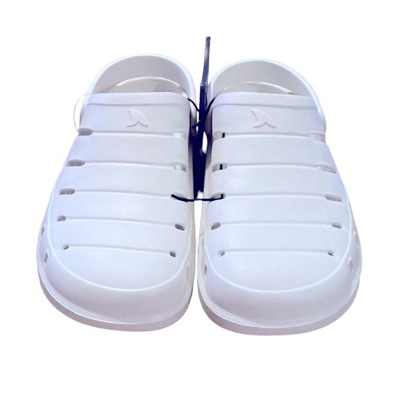 Rugged Shark Unlined Clogs - Picture 3 of 12